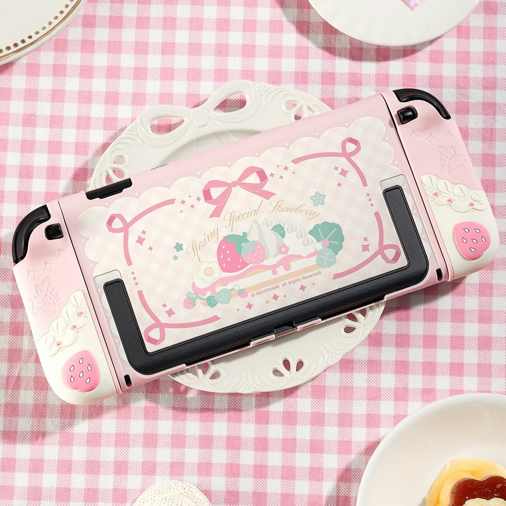 GeekShare Cream Strawberry Silicone Protective Case